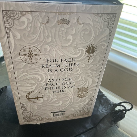 Fairy Loot- City of Dusk Edition - Picture 2 of 4